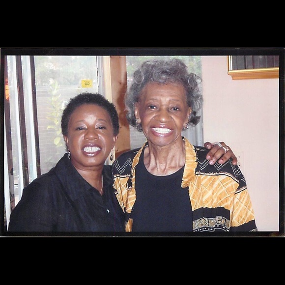 I'm Roetta. - Picture 9 of 11